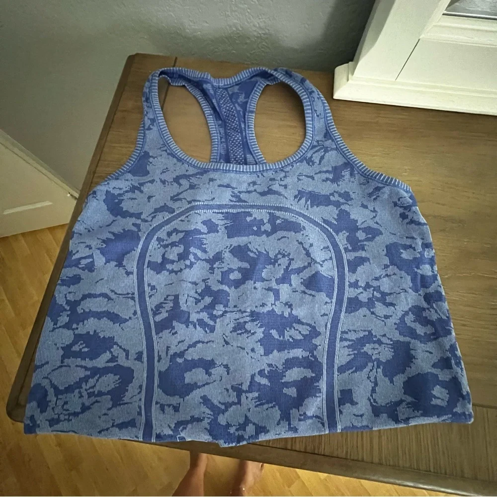 Lululemon Swiftly Tech Racerback Tank Top size 10 - Picture 1 of 3